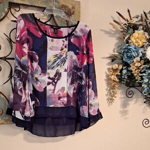 Style & Co. Vibrant Floral Chiffon Blouse. Excellent Condition NWOT Size SMALL